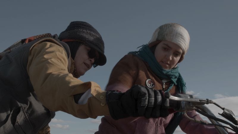 Filmaktiv: Projekcija filma - Lomeći prepreke